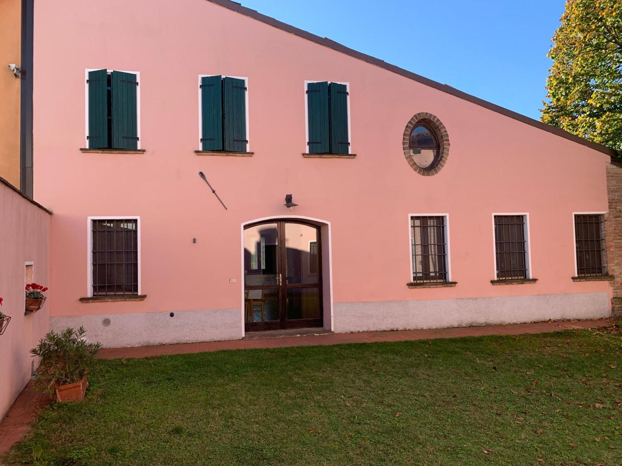 Agriturismo Case In Collina Volta Mantovana Eksteriør bilde