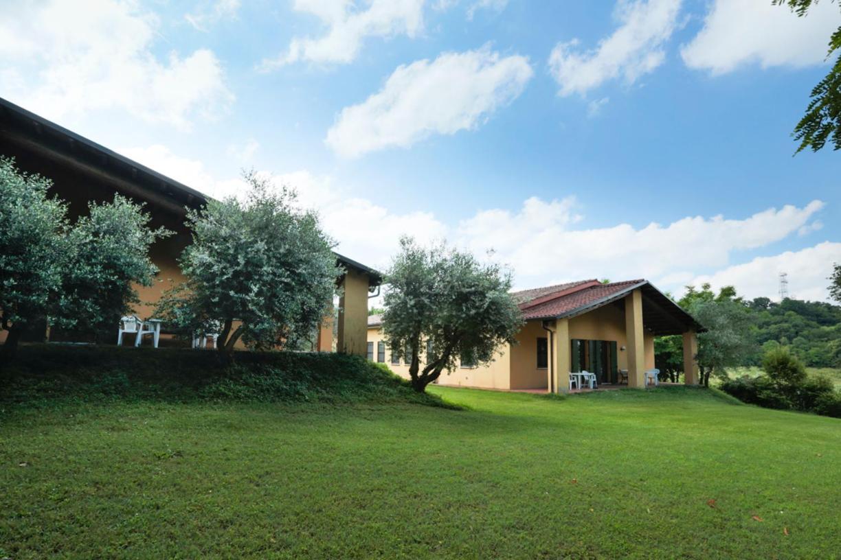 Agriturismo Case In Collina Volta Mantovana Eksteriør bilde