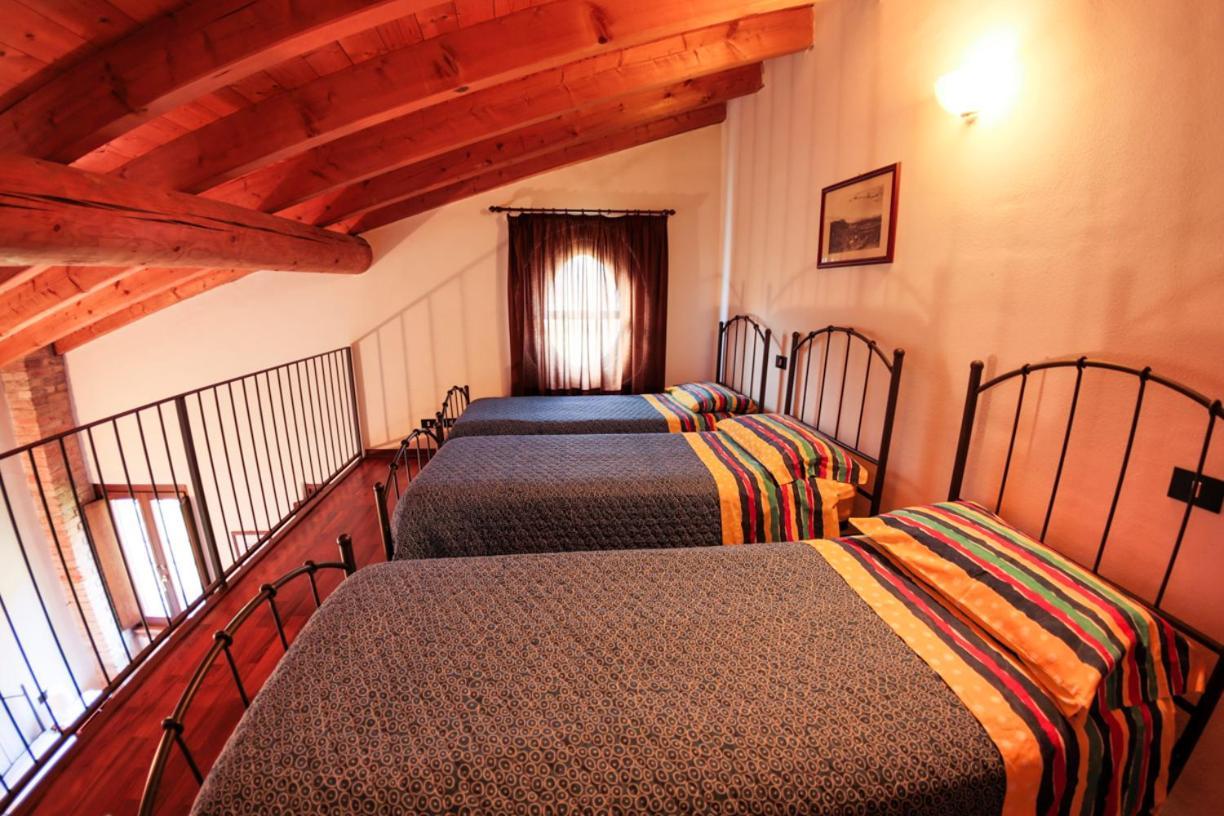 Agriturismo Case In Collina Volta Mantovana Eksteriør bilde