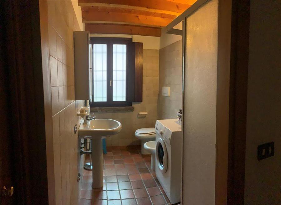 Agriturismo Case In Collina Volta Mantovana Eksteriør bilde