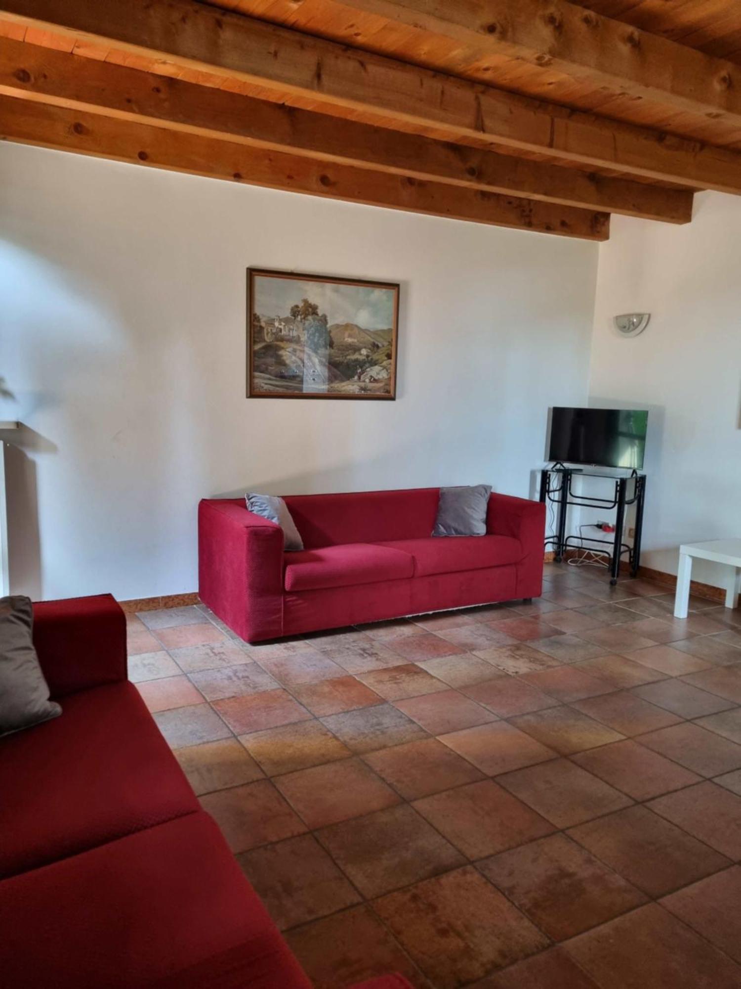 Agriturismo Case In Collina Volta Mantovana Eksteriør bilde