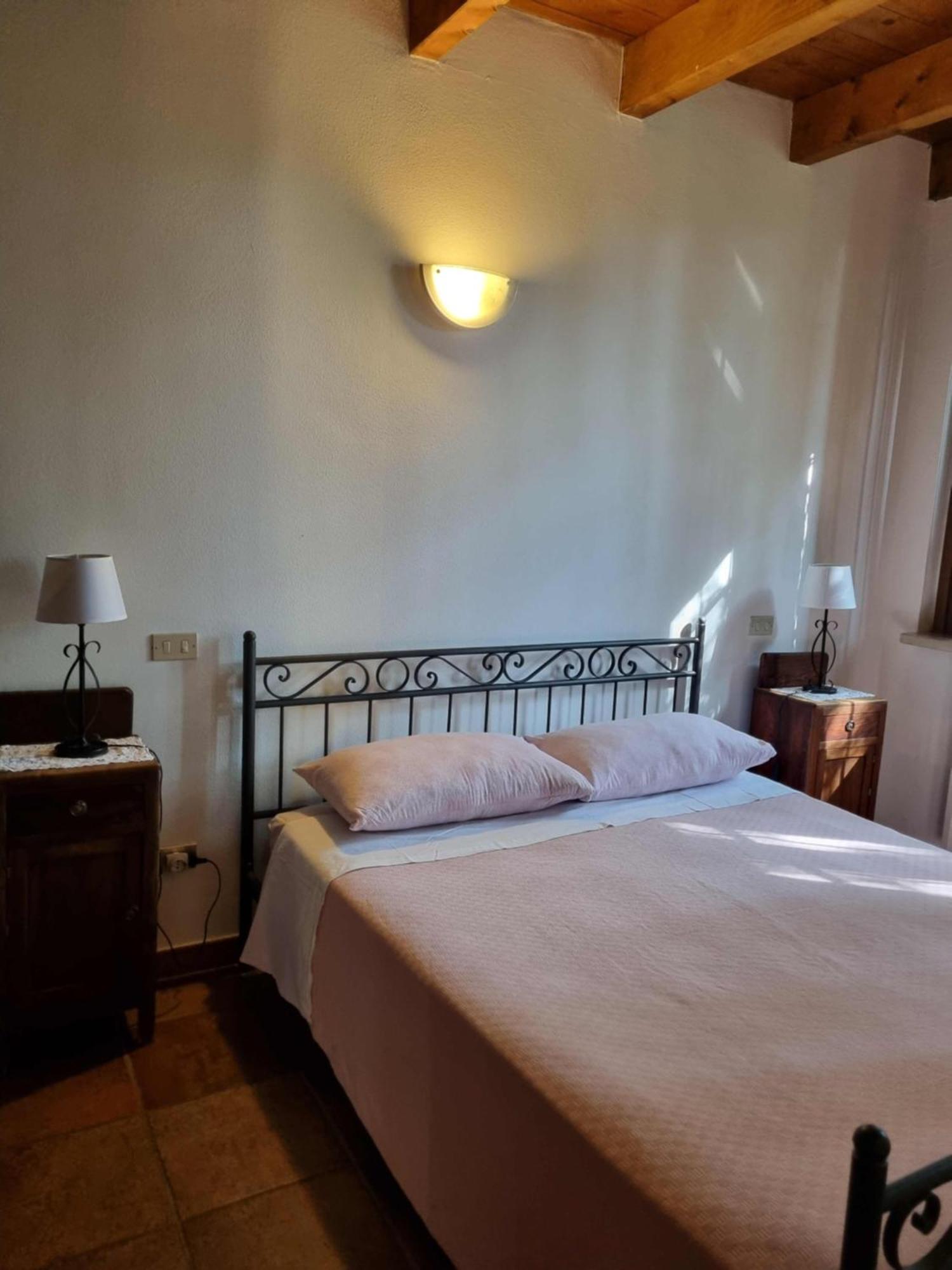 Agriturismo Case In Collina Volta Mantovana Eksteriør bilde
