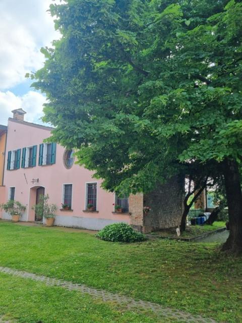 Agriturismo Case In Collina Volta Mantovana Eksteriør bilde